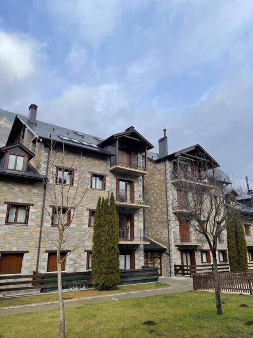 Apartamento Duplex En Benasque Anciles Bagian luar foto