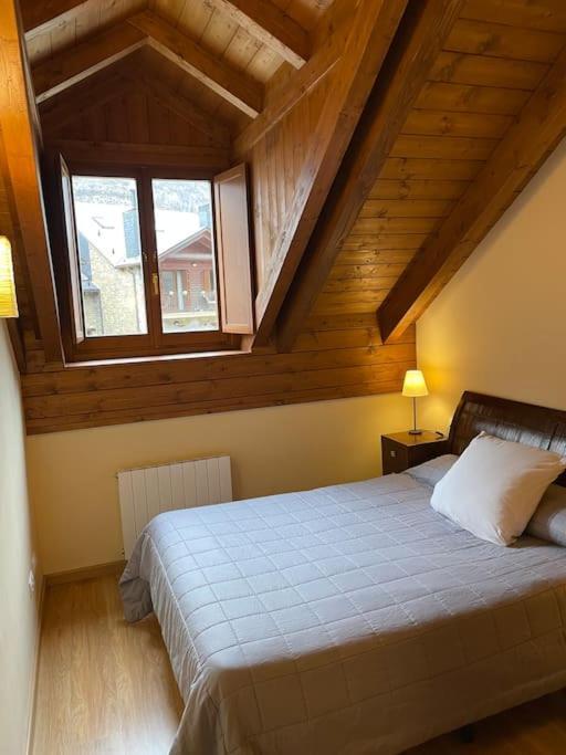 Apartamento Duplex En Benasque Anciles Bagian luar foto