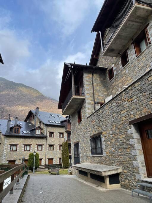 Apartamento Duplex En Benasque Anciles Bagian luar foto